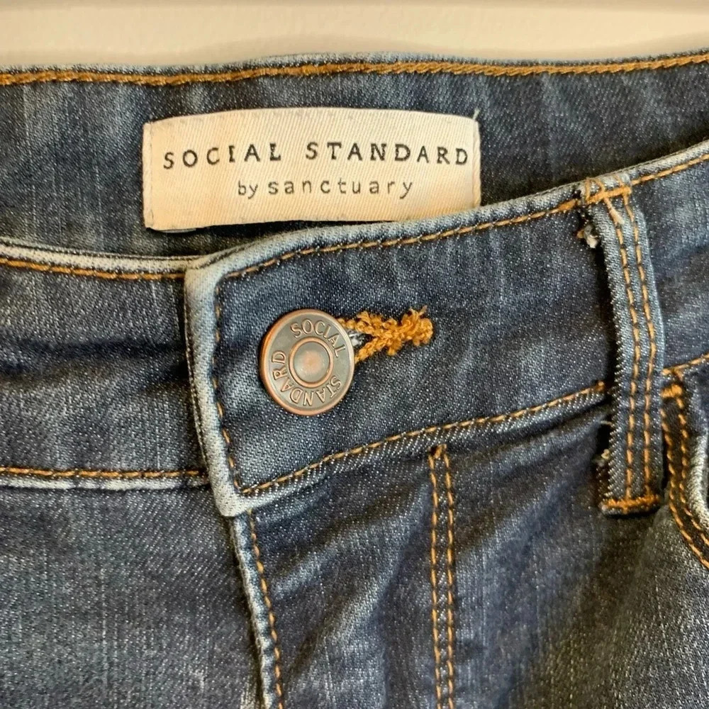Social Standard by Sanctuary Size 6 High-rise Skinny Jean - Picture 3 of 8
